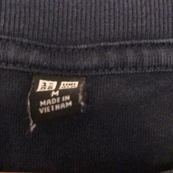 Uniqlo Medium Sweatshirt - Picture 2 of 3
